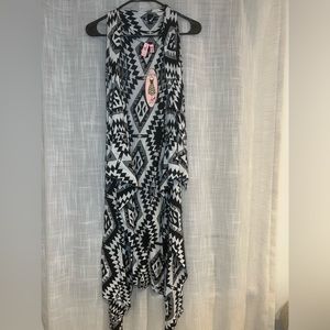 Black and white abstract cardigan